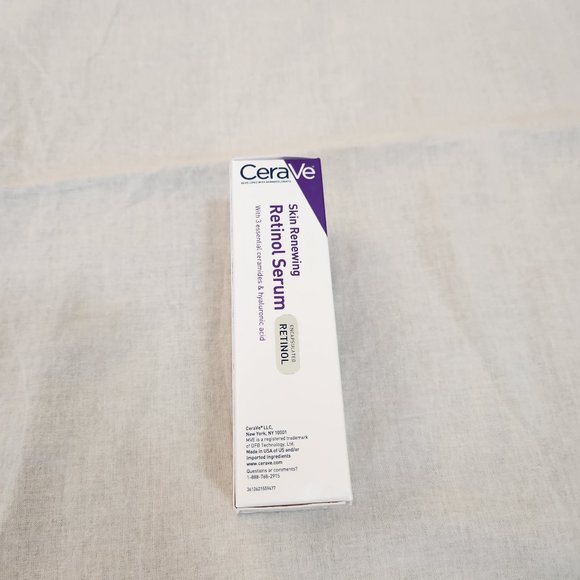 CeraVe Skin Renewing Retinol Face Serum - new in box - Picture 4 of 11